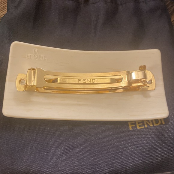 FENDI BARRETTE AUTHENTIC RARE  ECU - Picture 3 of 3